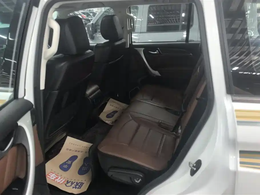 Haval H9 2017 2.0T Petrol 4WD Luxury 7-seater фото 11