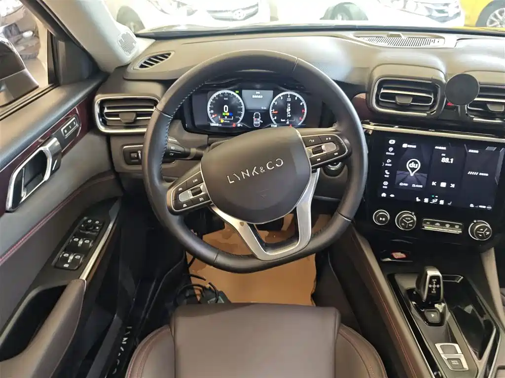 Lynk & Co 02 2019 High Energy Edition 2.0T Auto 2WD Pro Version China VI фото 11