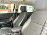 Photo 18 - Honda Vezel