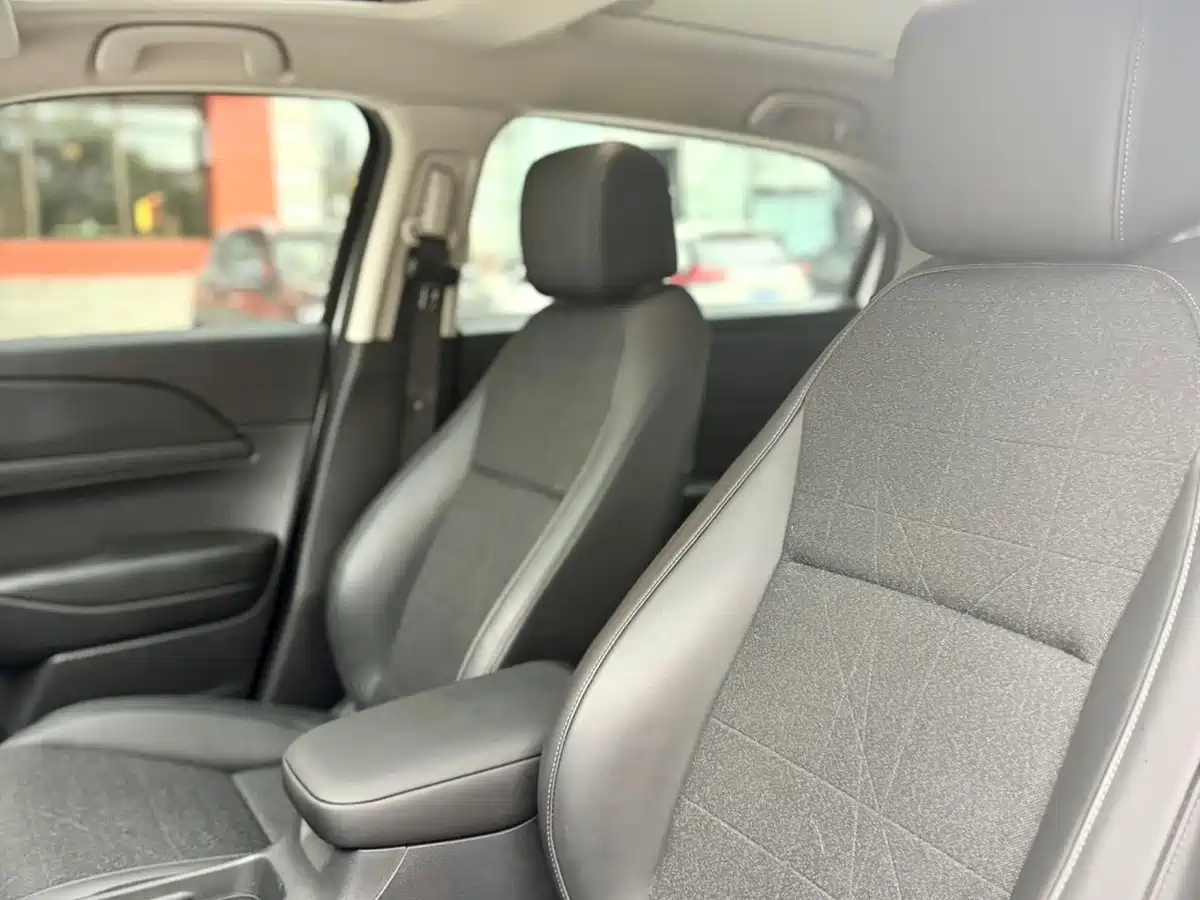 Photo 18 - Honda Vezel