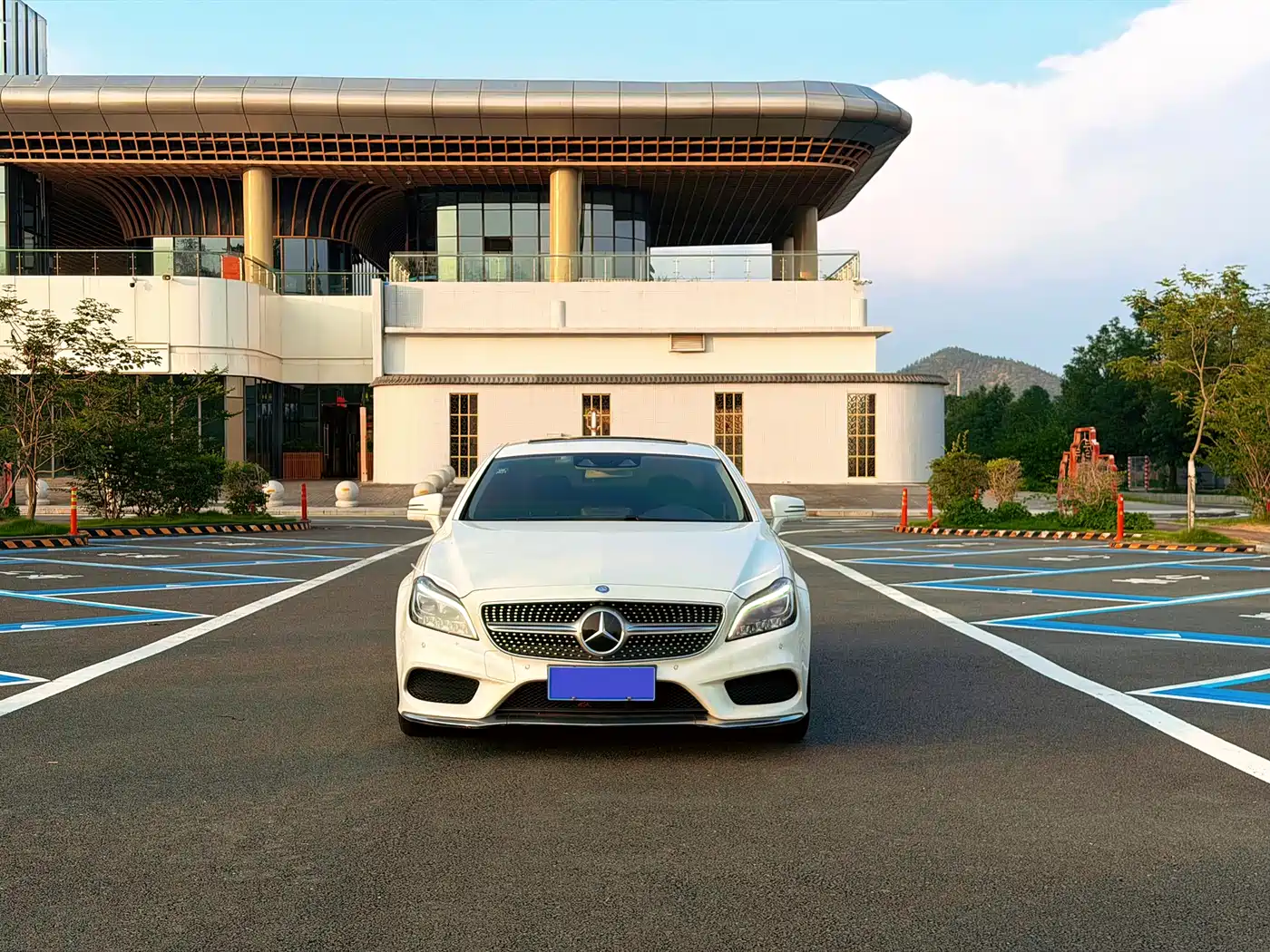 Mercedes-Benz CLS 2016 CLS 320 Edition фото 2