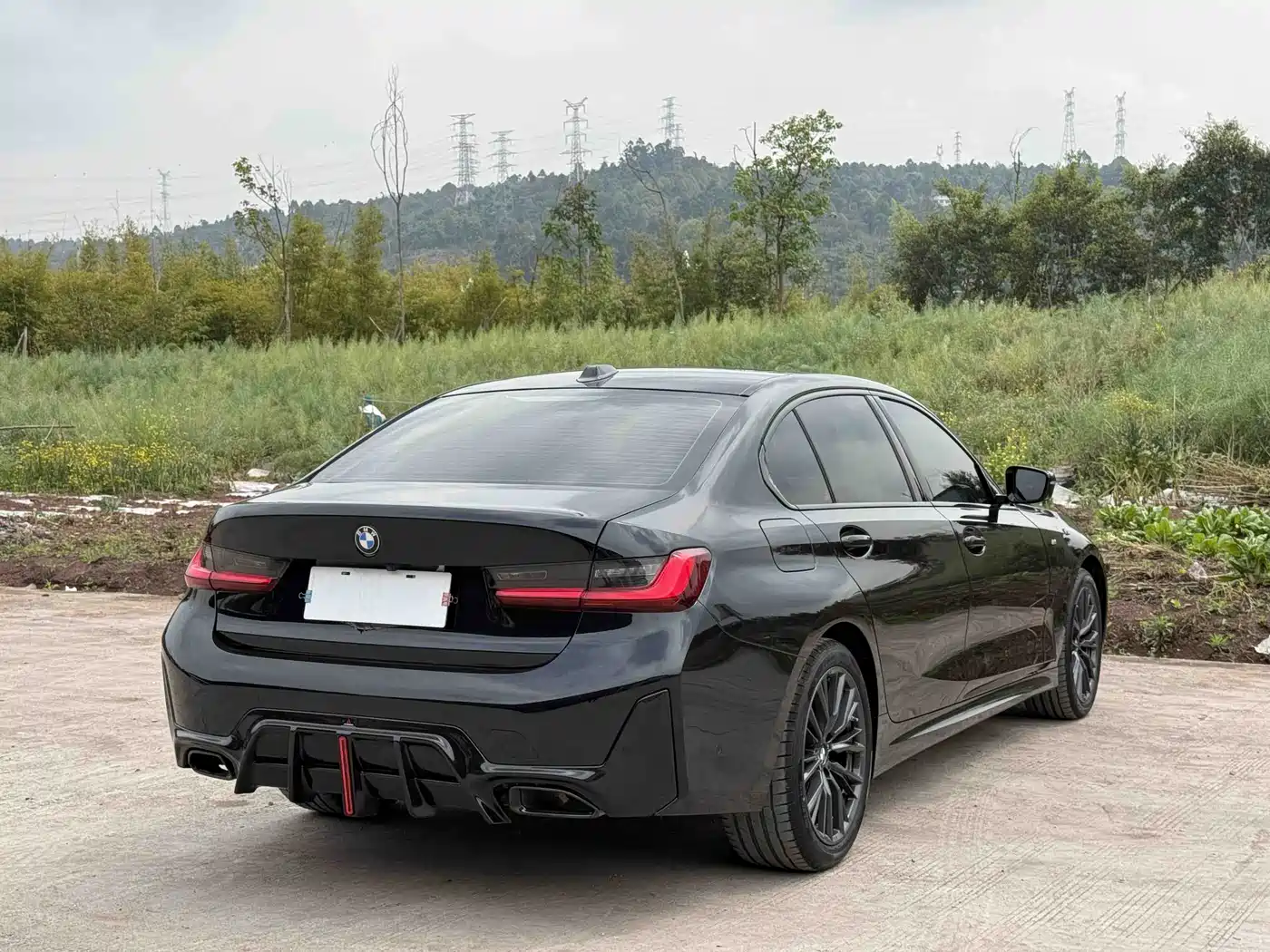 BMW 3 Series 2024 325Li M Sport Shadowline Package фото 21