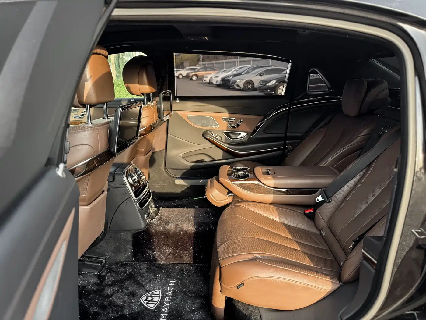 Mercedes-Benz Maybach S-Class 2015 S 400 4MATIC фото 13