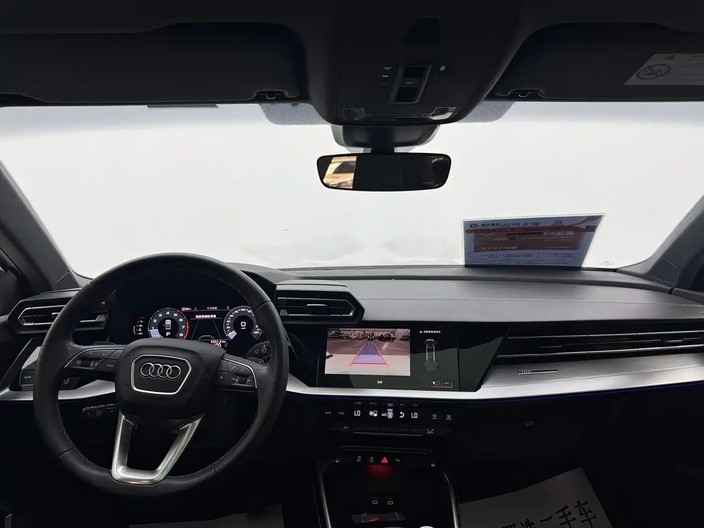 Audi A3 2025 A3L Limousine 35TFSI Flying Spur Premium + Luxury Selection Package фото 7