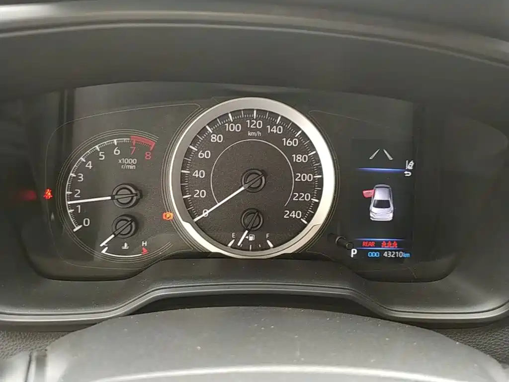 Toyota Corolla 2021 TNGA 1.5L CVT Elite Edition фото 12