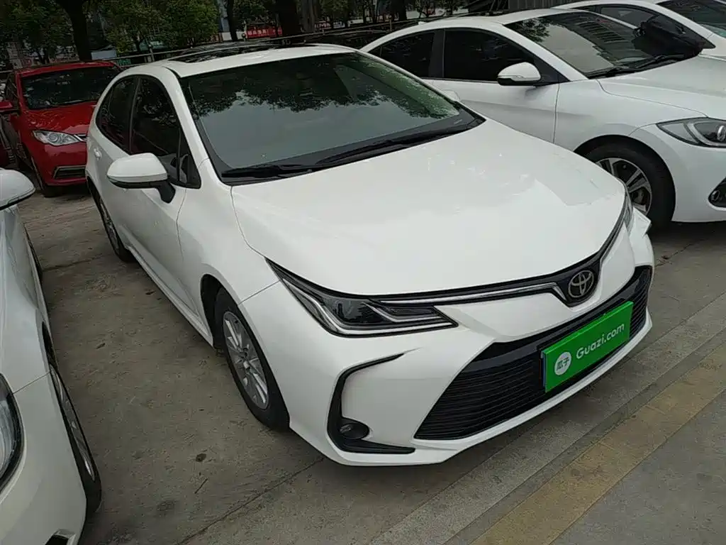Toyota Corolla 2021 TNGA 1.5L CVT Elite Edition фото 4