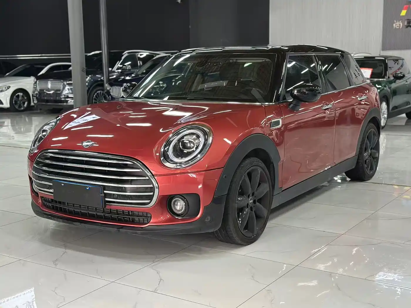 Фото 2 - MINI CLUBMAN