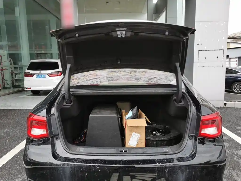 GAC Trumpchi Trumpchi GA8 2019 2017 280T Premium Edition
