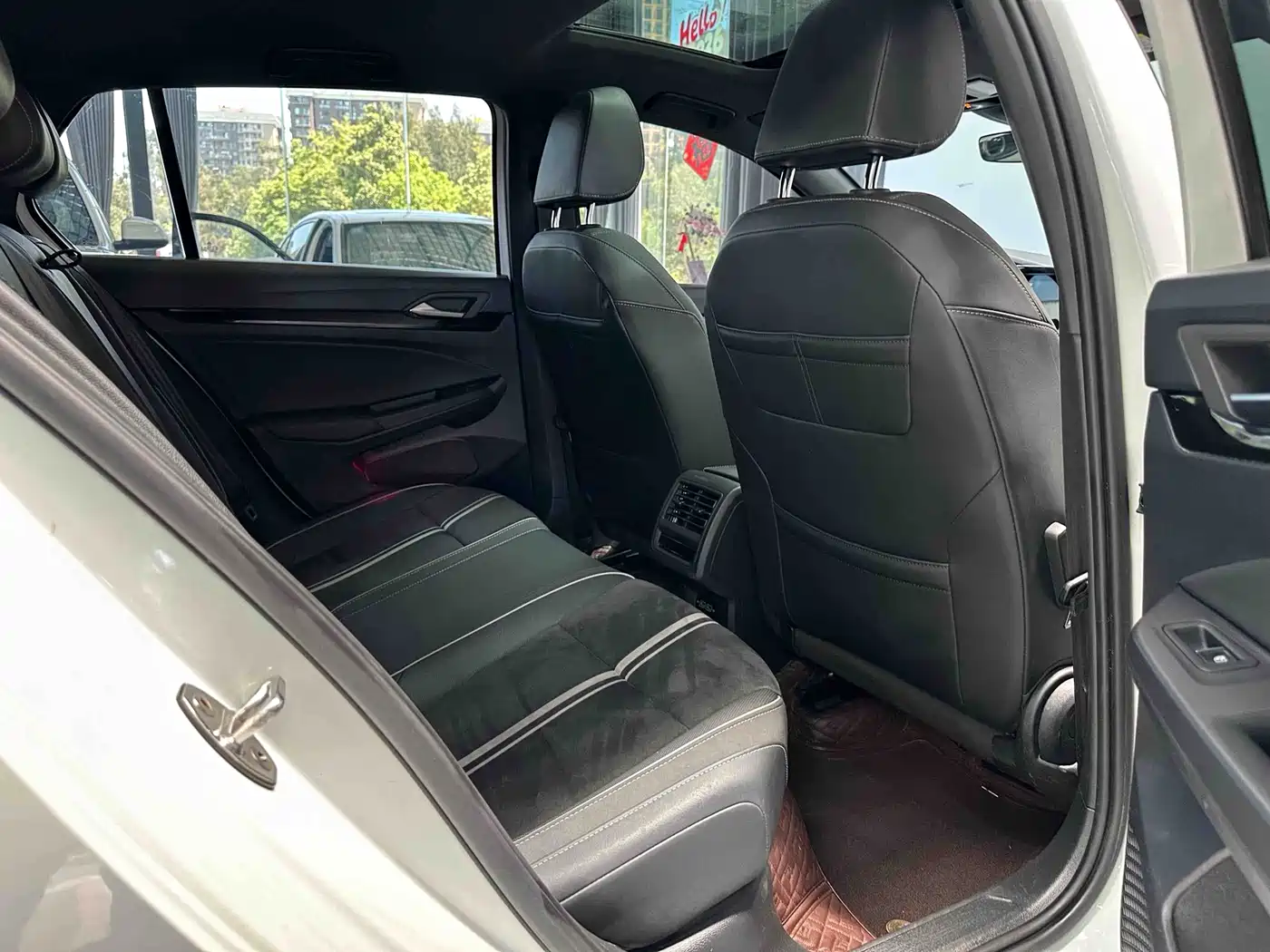 Volkswagen Golf 2021 280TSI DSG R-Line фото 28