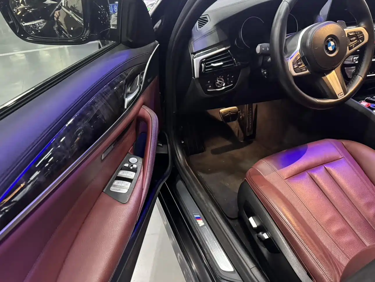 BMW 5 Series 2019 530Li Leading M Sport Package фото 4