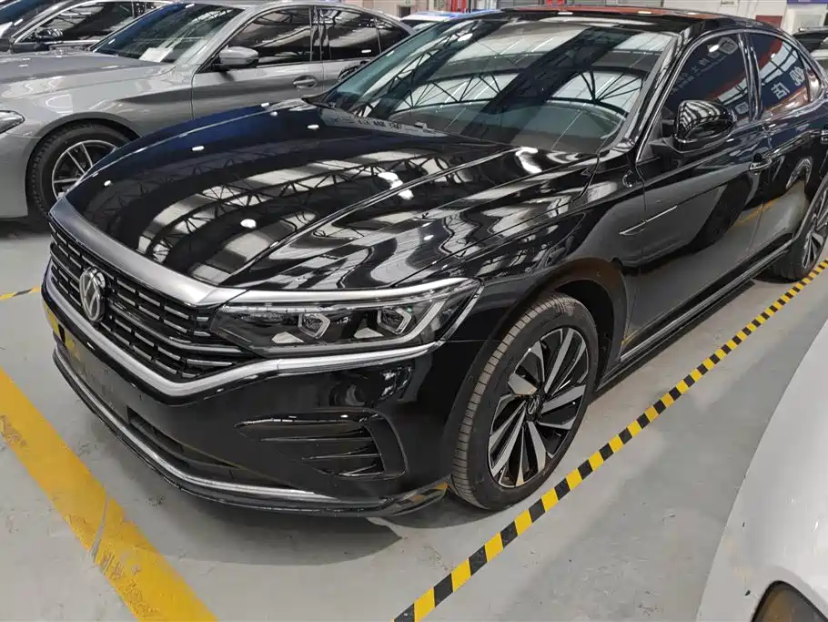 Volkswagen Passat 2024 380TSI Dragon Glory Edition
