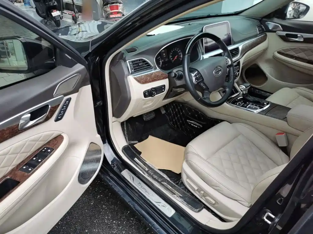 GAC Trumpchi Trumpchi GA8 2019 2017 280T Premium Edition