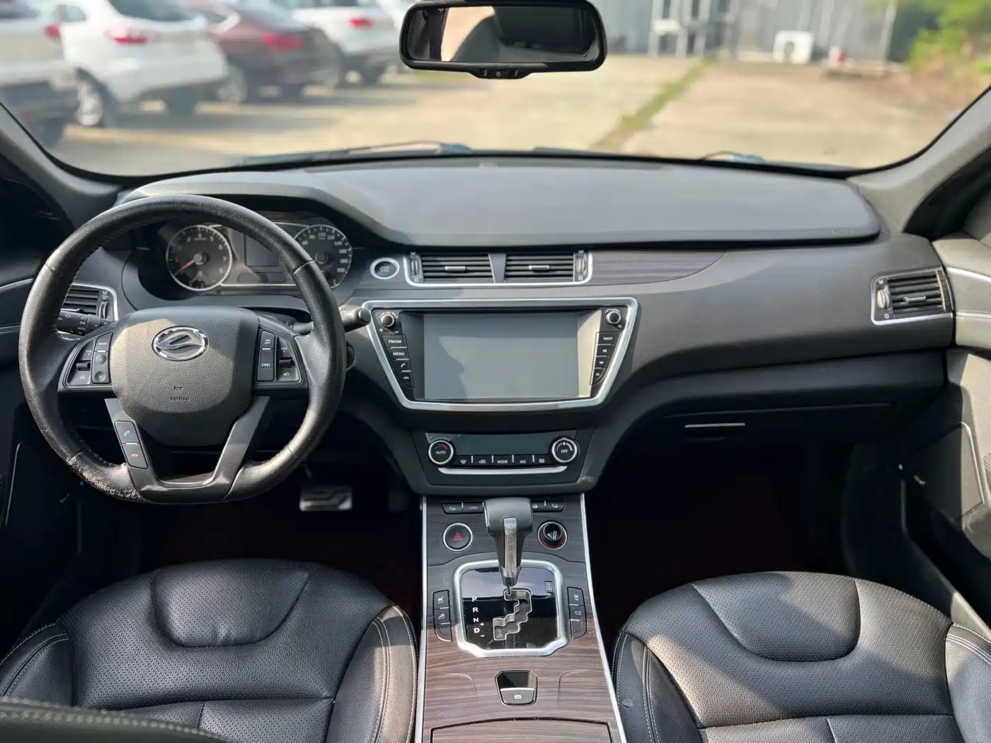 Landwind X7 2017 2015 2.0T Panorama Premium