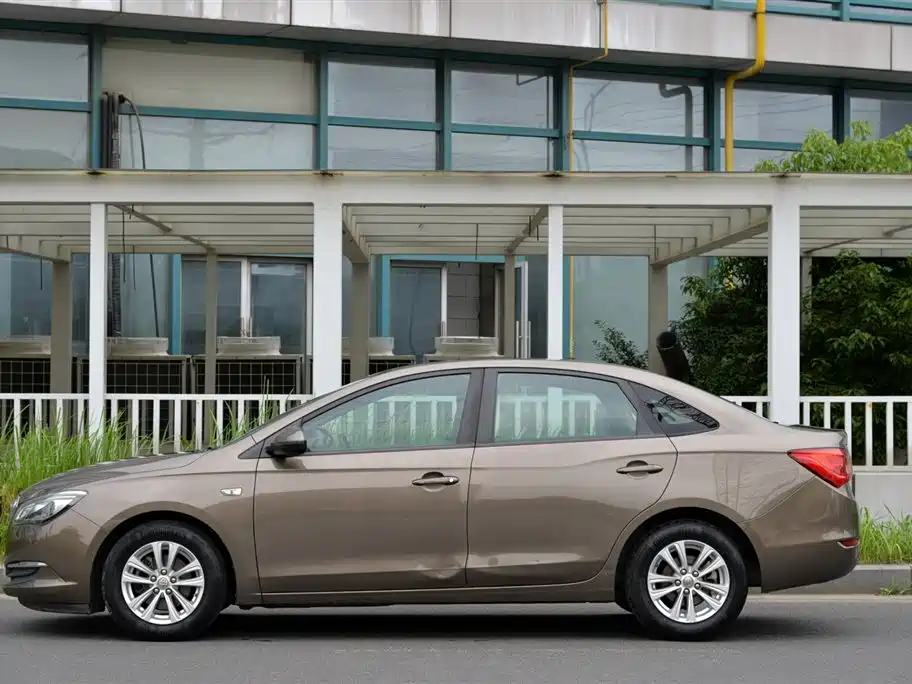 Buick Excelle 2016 15N Automatic Progressive фото 2
