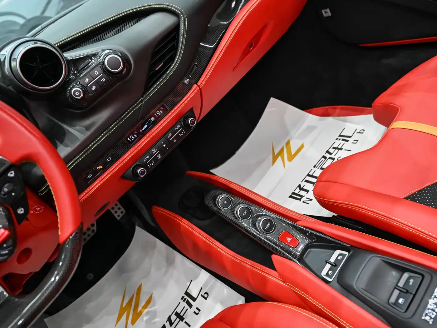 Ferrari F8 2022 2020 Spider 3.9T V8