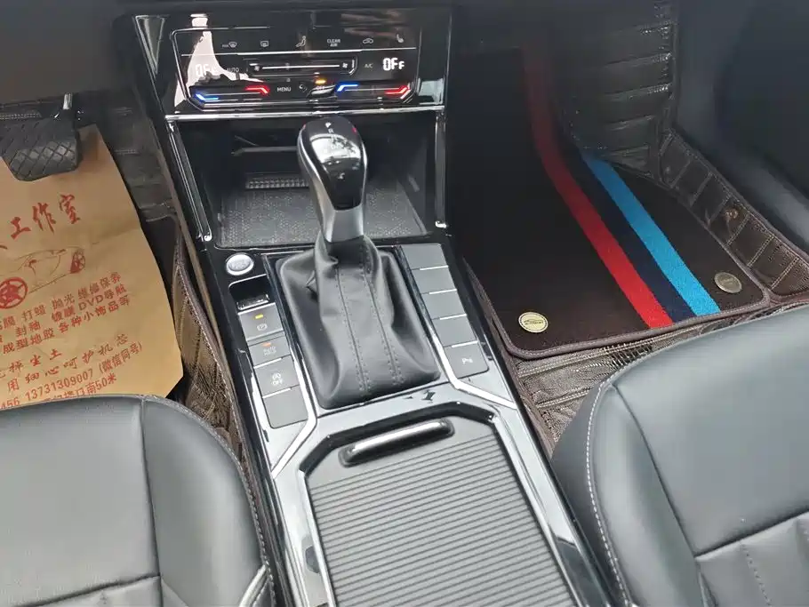 Volkswagen Passat 2023 Facelift 330TSI Starlight Elite Edition фото 16