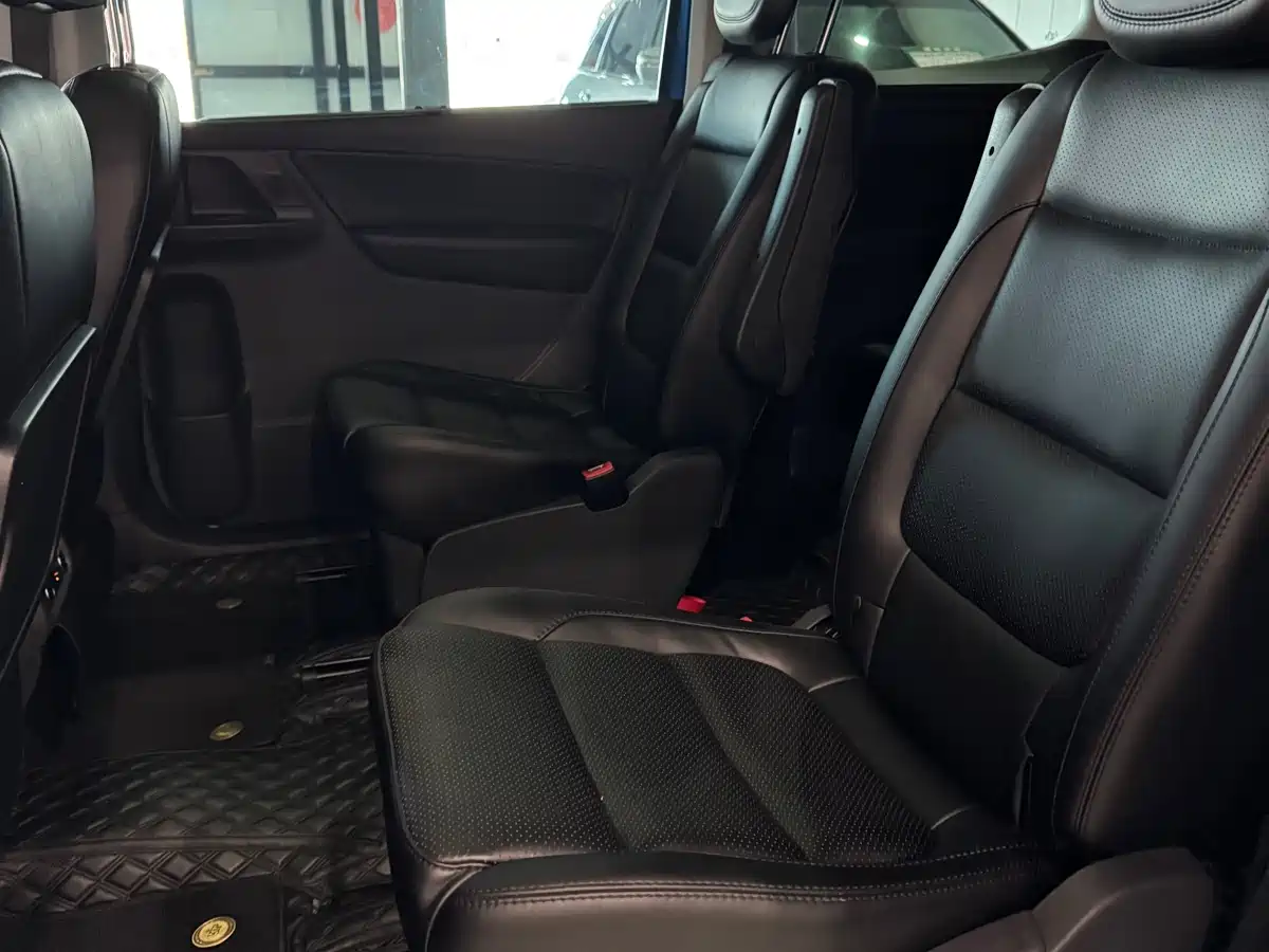 Volkswagen Sharan 2016 380TSI Comfort 7-seater фото 6