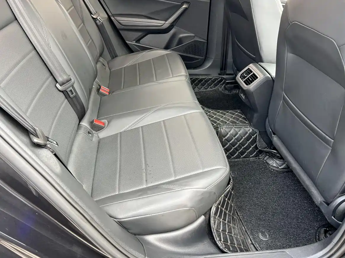 Volkswagen Lavida 2021 1.5L Auto Comfort Edition фото 9