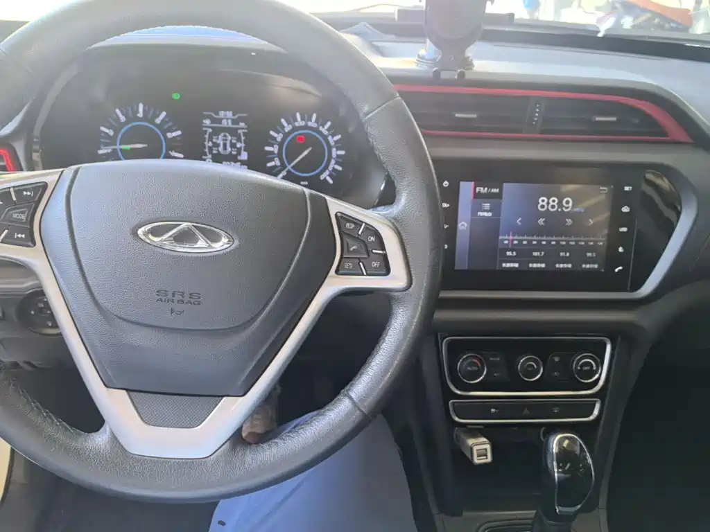 Chery Tiggo 3 2017 2016 1.6L CVT Smart Edition
