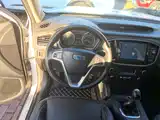 Photo 11 - Geely Emgrand X6