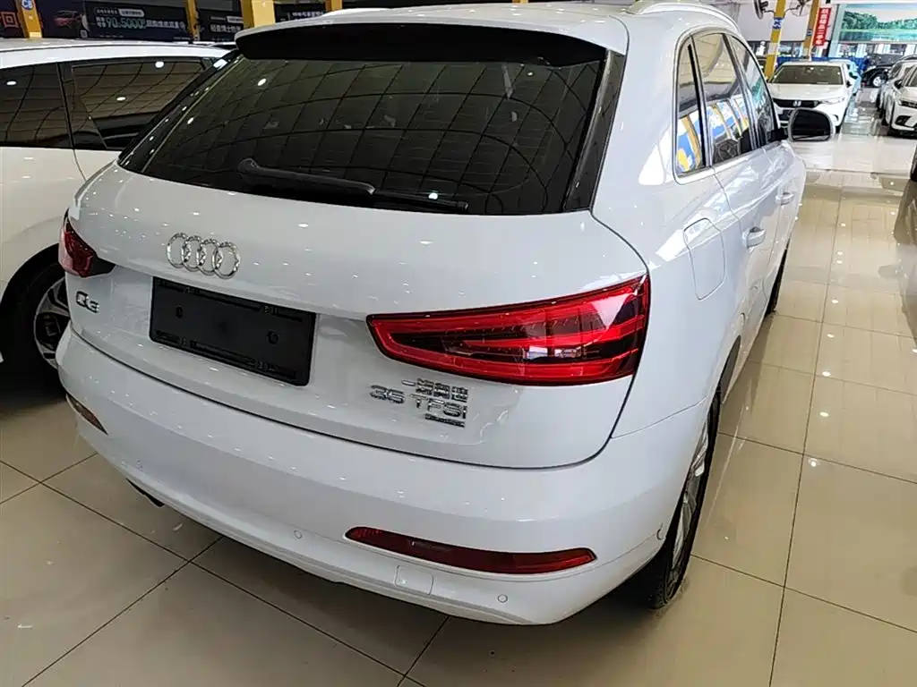Audi Q3 2015 35 TFSI quattro Technology фото 7