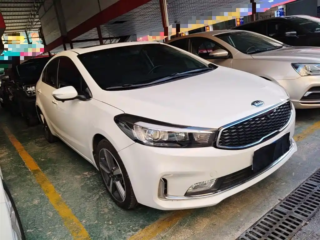 Kia K3 2017 1.6L Automatic 15th Anniversary Special GLS фото 4