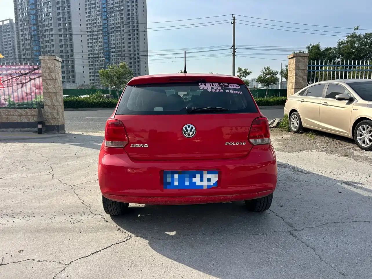 Volkswagen Polo 2013 1.6L Automatic Comfort Edition фото 5