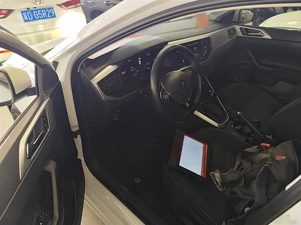 Volkswagen Polo 2023 Facelift Plus 1.5L Auto Joyful Living Edition фото 16