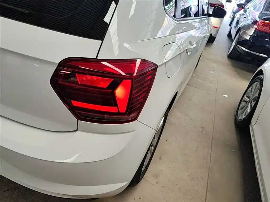 Volkswagen Polo 2023 Facelift Plus 1.5L Auto Joyful Living Edition фото 8