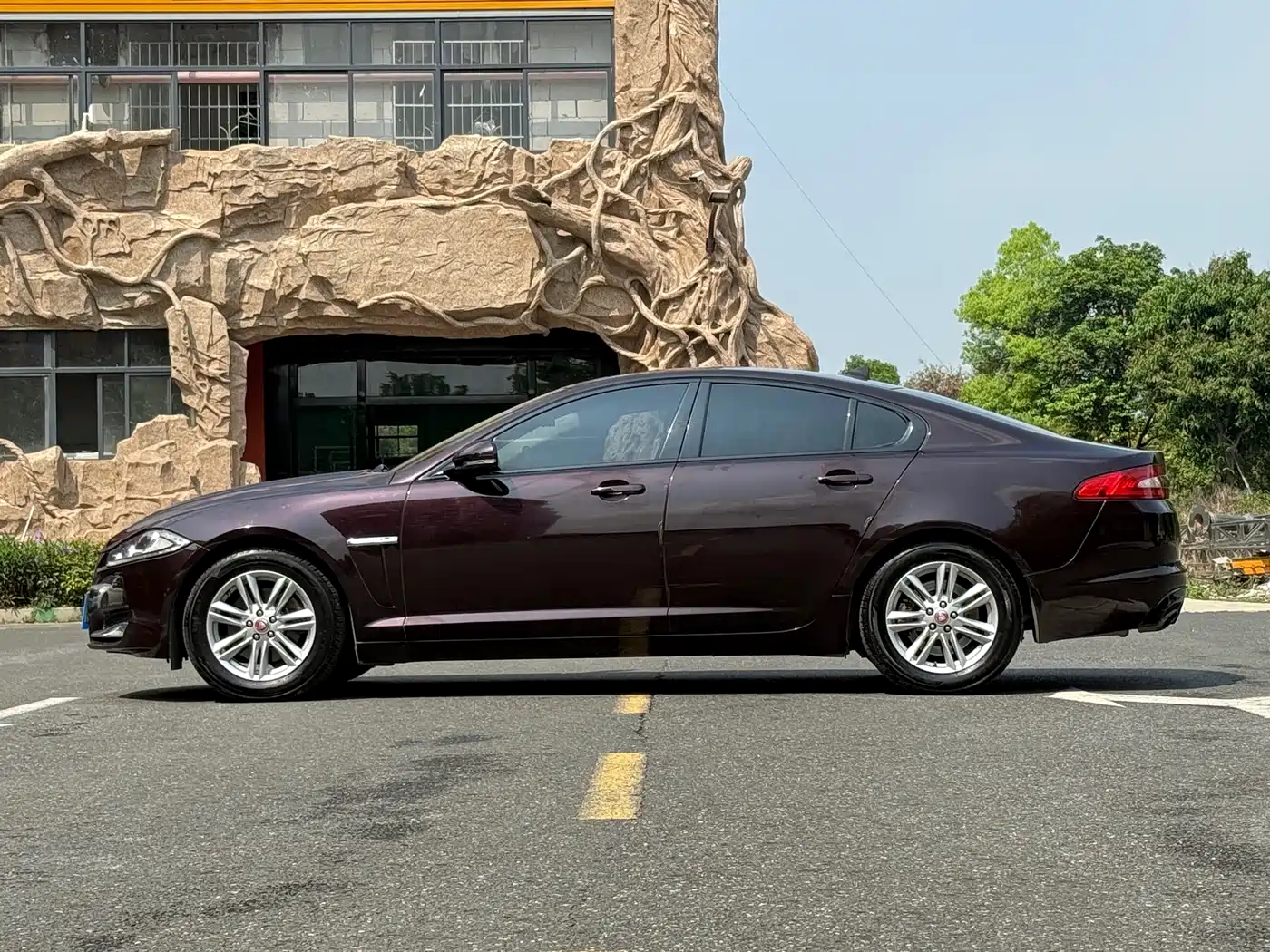 Jaguar XF 2015 2015 XF 2.0T Style Edition