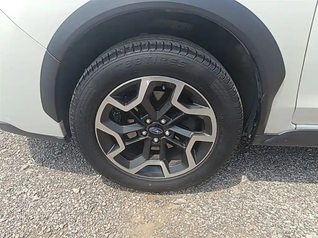 Subaru XV 2017 2.0i Special Edition фото 23