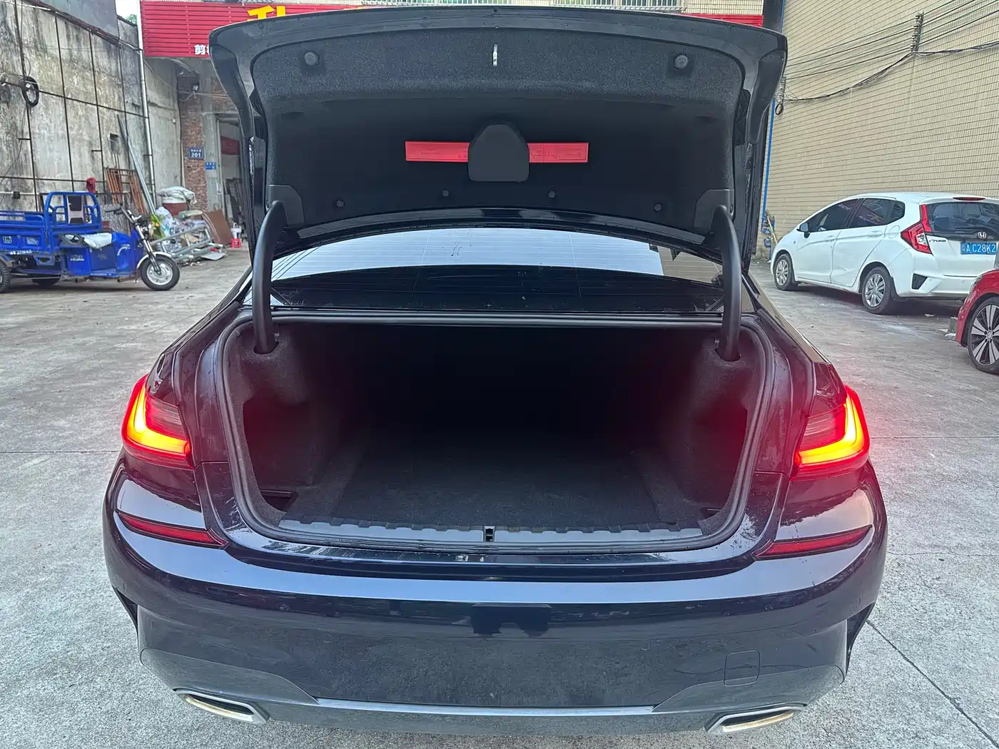 BMW 3 Series 2020 320Li M Sport Package фото 6