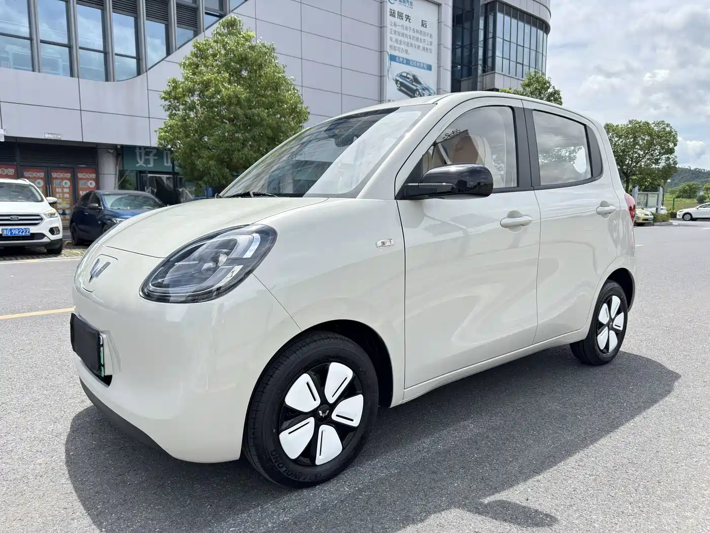 Фото 1 - Wuling Motors Hongguang MINIEV