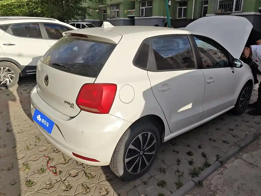 Volkswagen Polo 2016 1.6L Manual Comfort фото 3