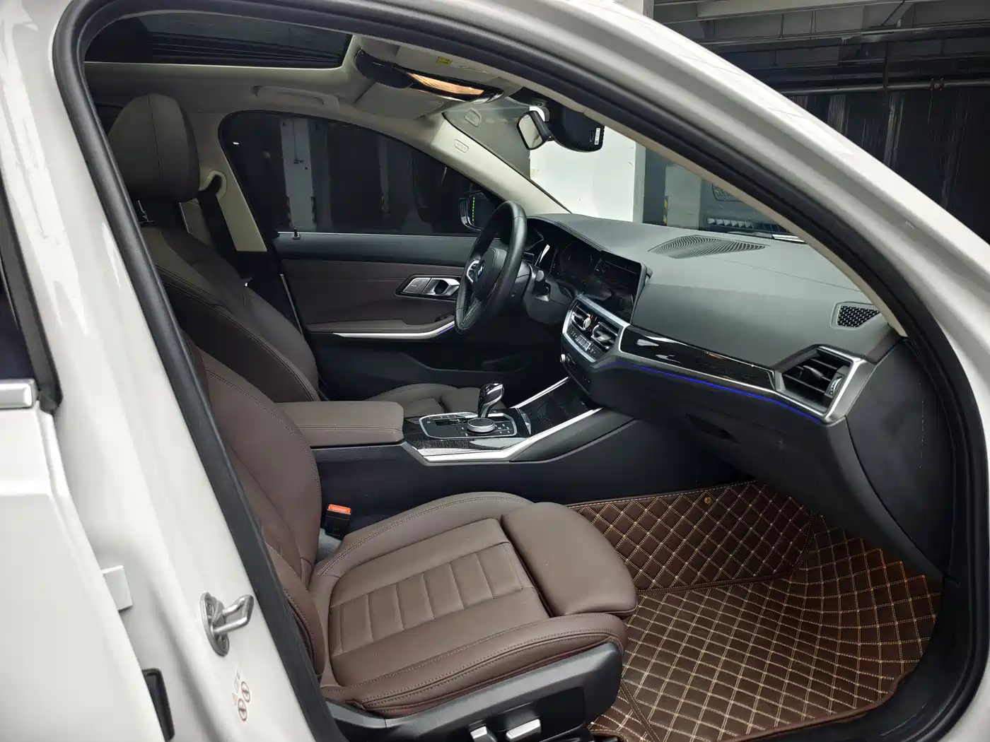 BMW 3 Series 2022 325Li M Sport Package фото 8