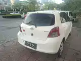 Фото 7 - Toyota Yaris