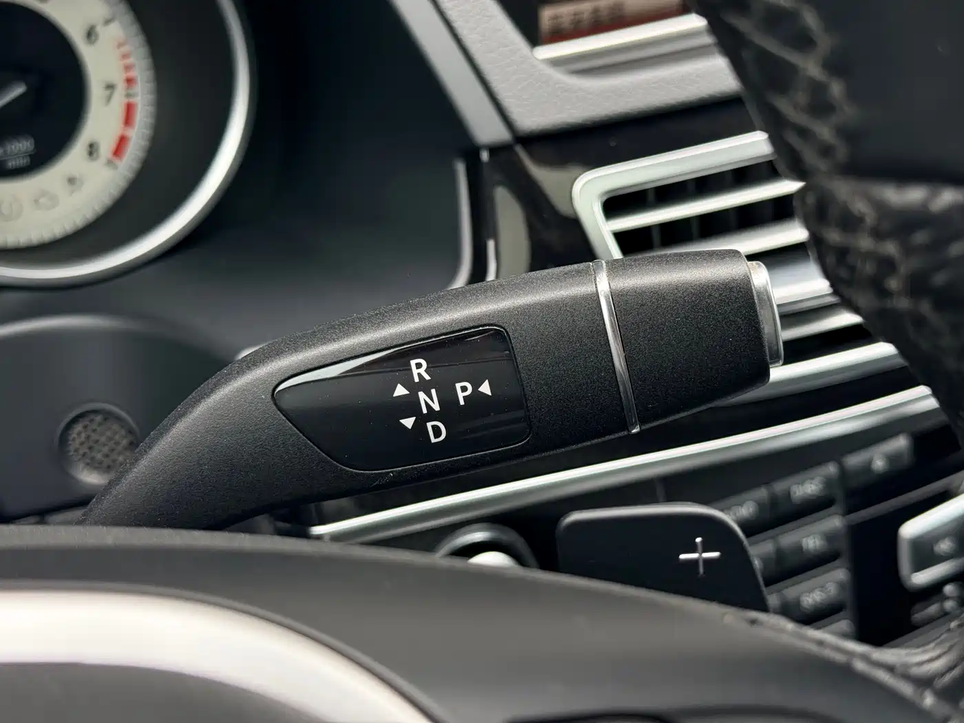 Mercedes-Benz E-Class 2015 E 260 L Sport фото 28