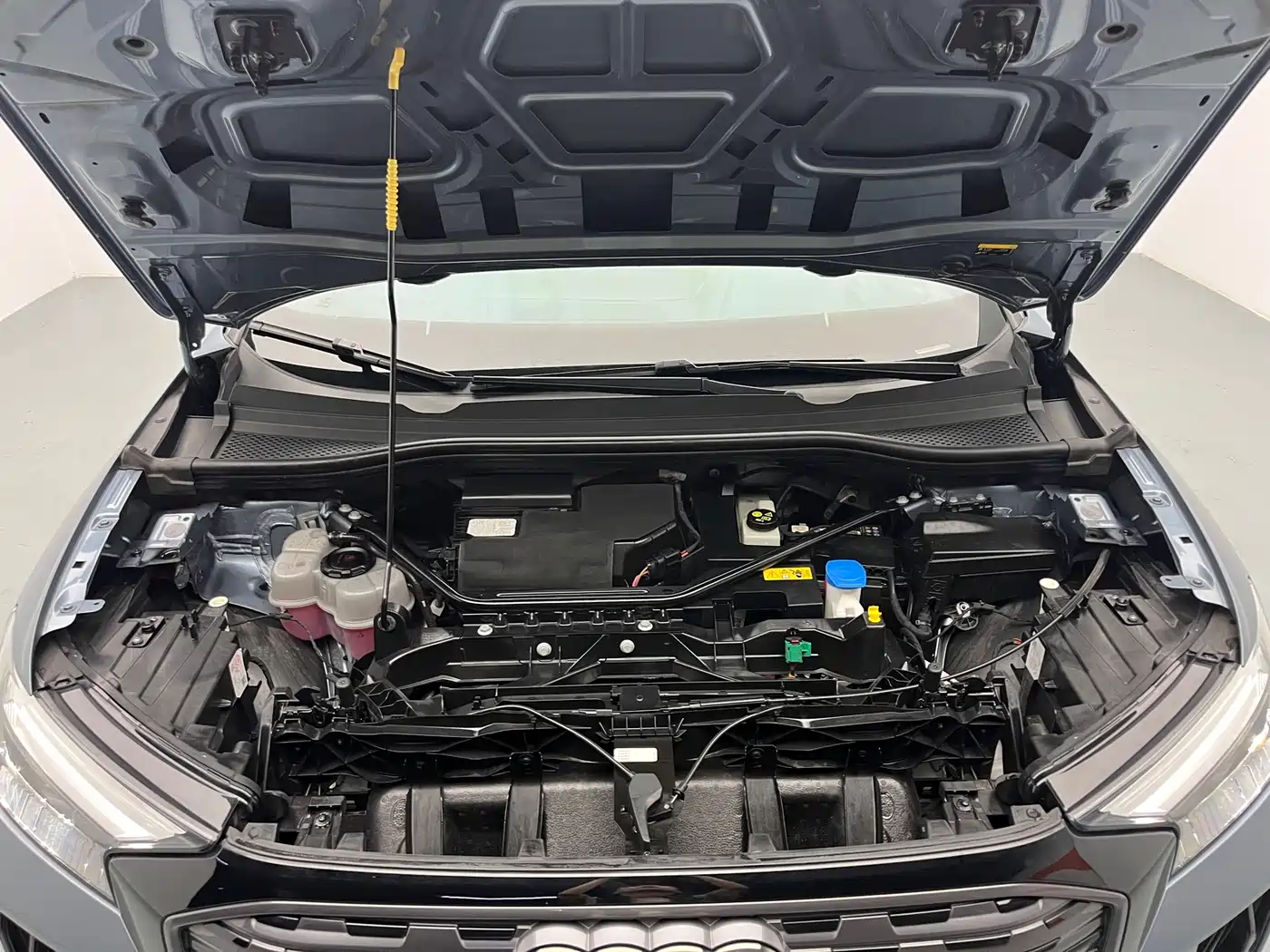 Audi Q4 e-tron 2022 40 e-tron First Edition фото 9