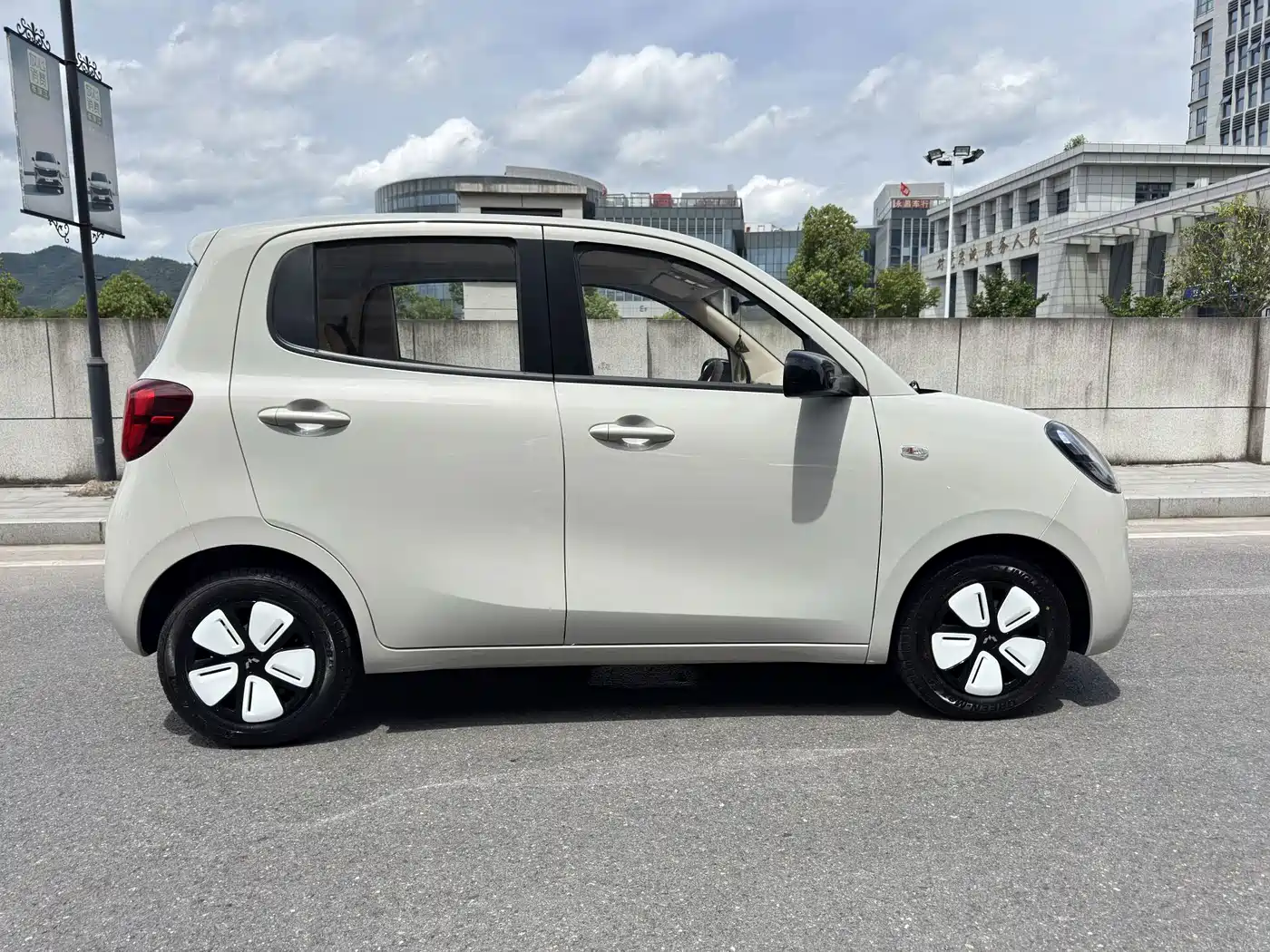 Фото 16 - Wuling Motors Hongguang MINIEV