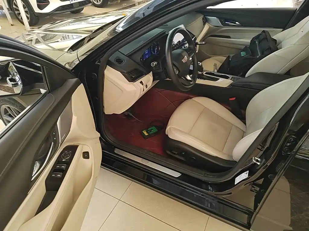 Cadillac CT4 2023 2023 25T Luxury Model