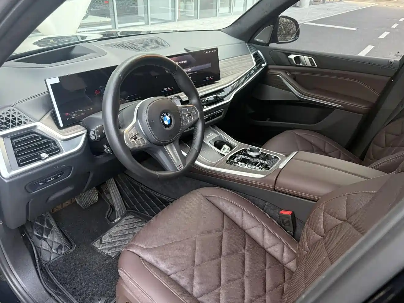 BMW X5 2023 xDrive 40Li M Sport Black Night Package фото 9