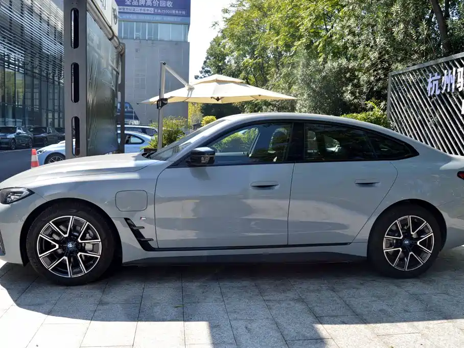 BMW i4 2026 2023 eDrive40