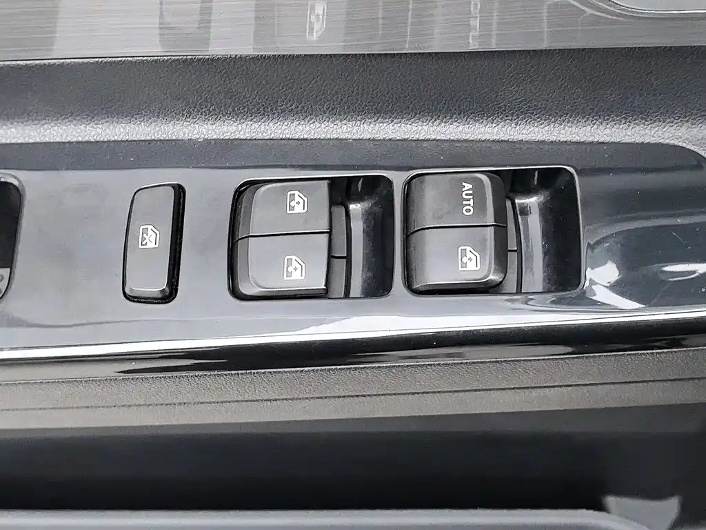 Changan Kuayue Kuayue King F3 2021 2021 1.6L Luxury Long Wheelbase DAM16KL