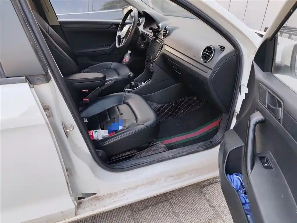 Volkswagen Jetta 2019 Dream Edition 1.4L Manual Fashion фото 20