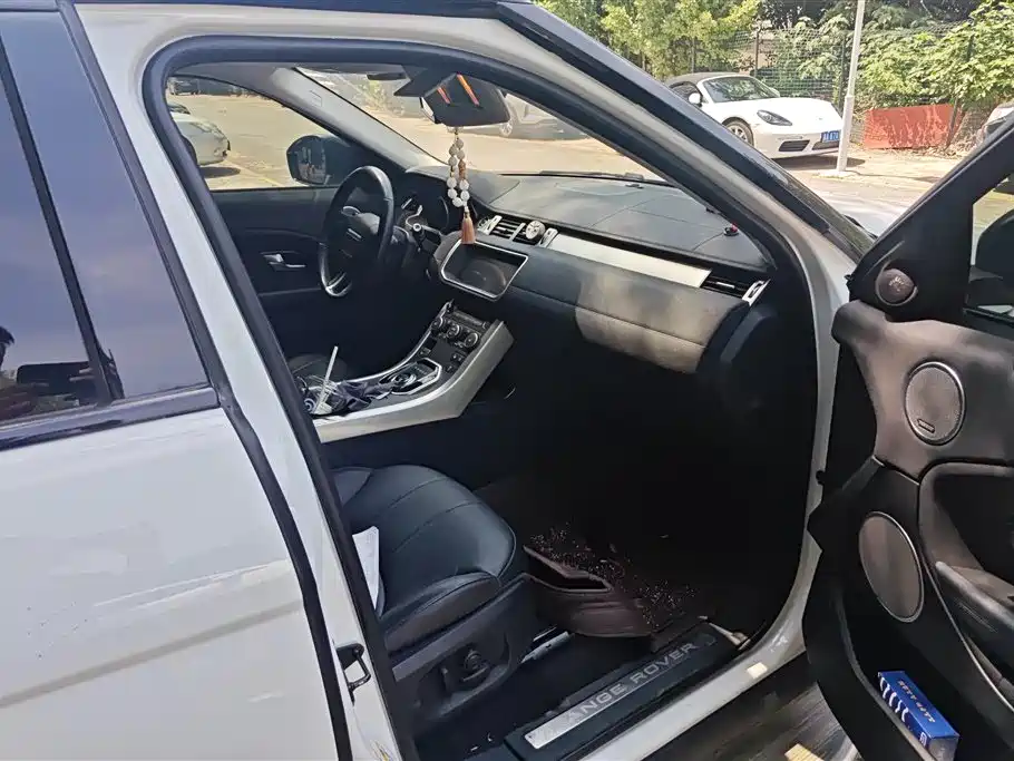 Land Rover Range Rover Evoque 2018 240PS SE Smart Edition фото 8