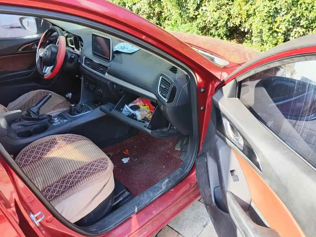 Photo 13 - Mazda Mazda 3