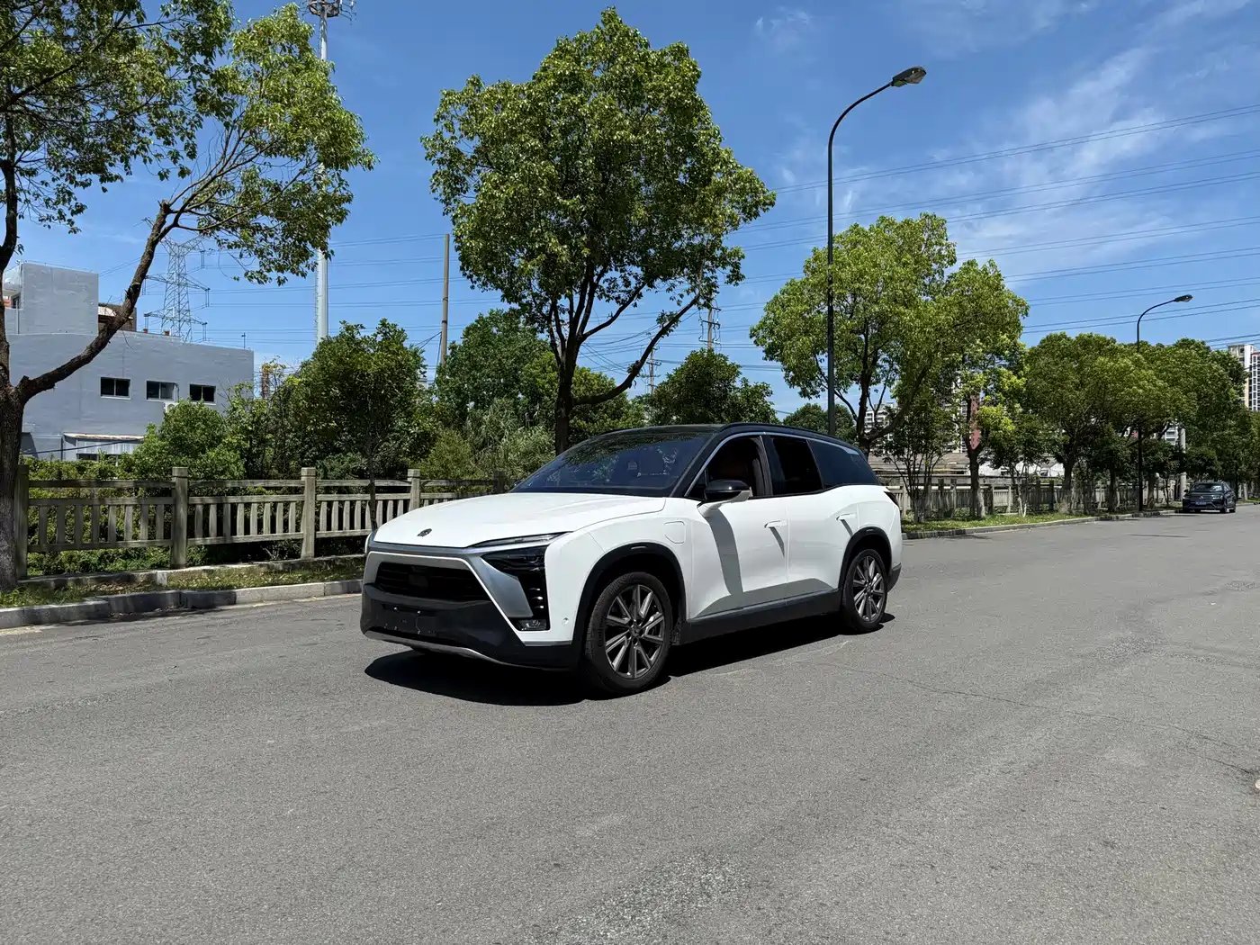 NIO ES8 2020