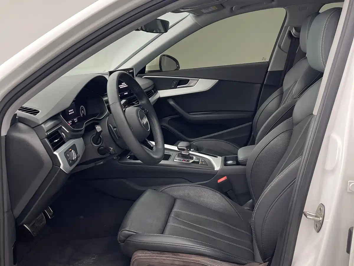 Audi A4L 2020 40 TFSI Fashion Dynamic Edition фото 4