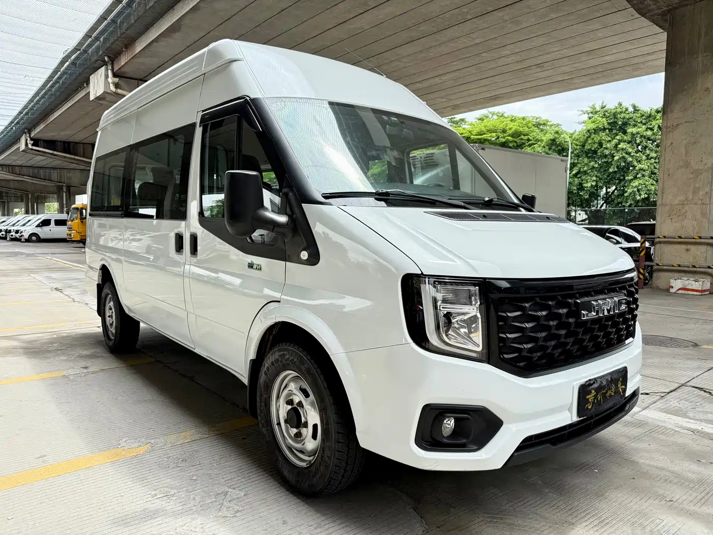 Jiangling JMC Fushun 2024 2022 2.0T Manual Multi-purpose Passenger Vehicle Medium Wheelbase Medium-high Roof 6-7 seater