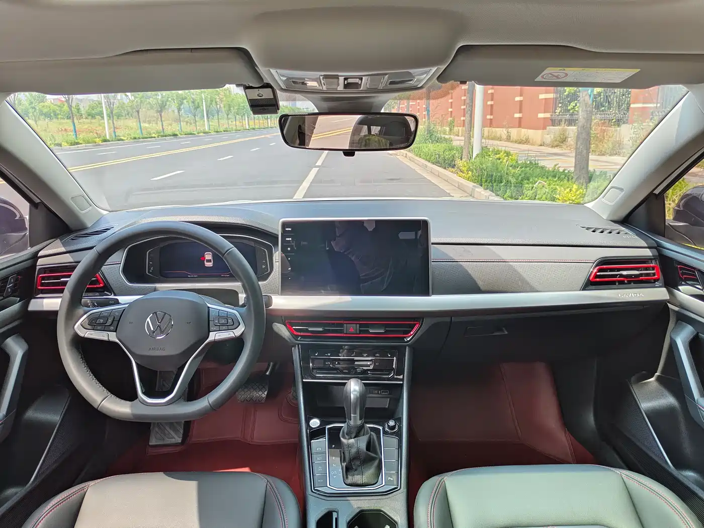 Volkswagen Lavida 2024 Model 300TSI DSG Starlight Leading Edition фото 21